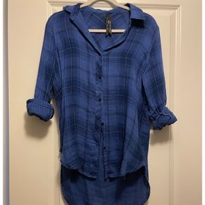 Blue, plaid flannel top